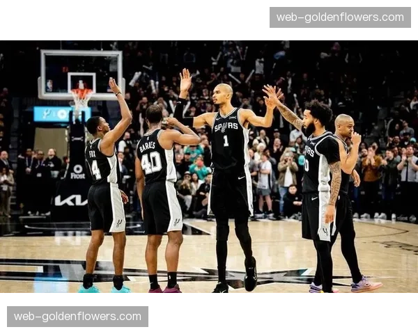 文班亚马送出9记封盖,马刺加时爆冷击败西部第一森林狼 文班亚马送出9记封盖,马刺加时爆冷击败西部第一森林狼