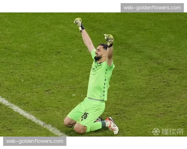 罗马诺:利物浦已就签下富勒姆中场帕利尼亚进行初步接触 罗马诺:利物浦已就签下富勒姆中场帕利尼亚进行初步接触